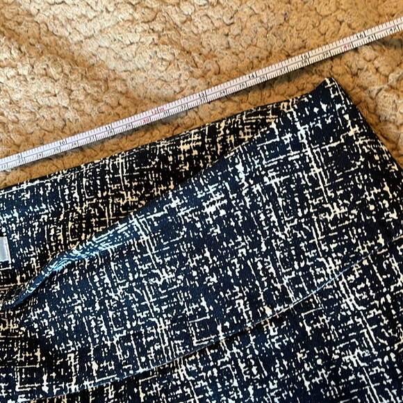 S C & Co size 12 stretch capri pants - Picture 3 of 9